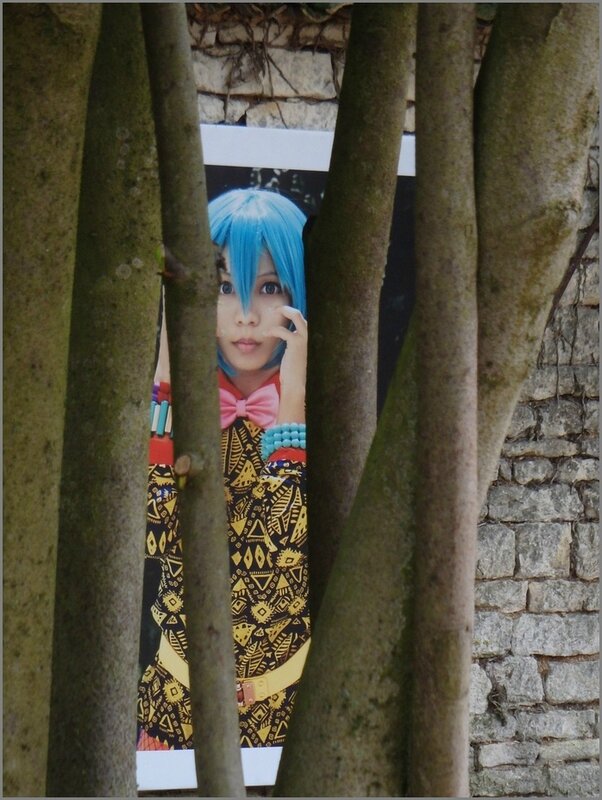 Expo photos filles arbre 3 100514