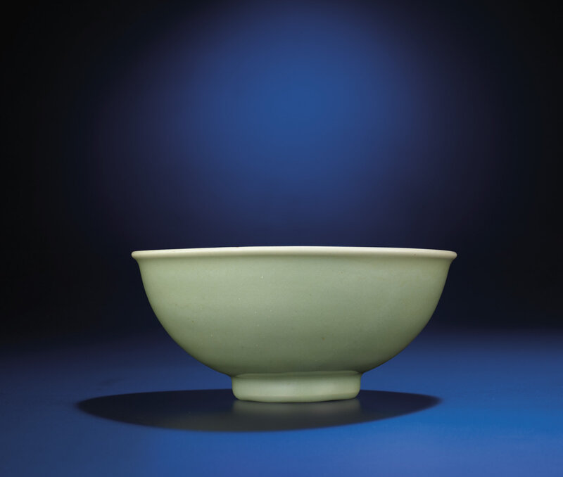 2012_HGK_02963_2279_000(a_fine_longquan_celadon_bowl_early_ming_dynasty_14th_15th_century)