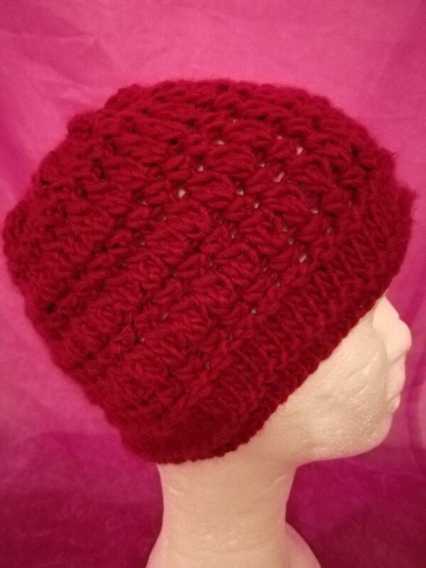 Bonnet rouge bordeaux en laine (3)