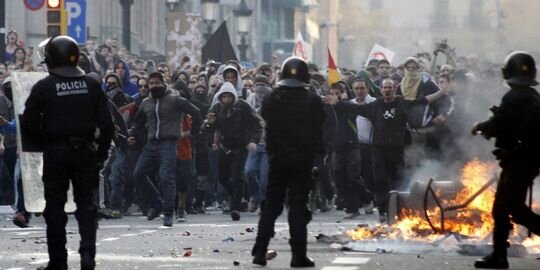 120329- MANIF ESPAGNE EMEUTE