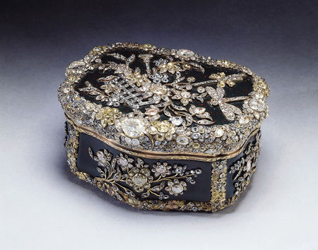 Snuff_box_made_for_King_Frederick_the_Great_of_Prussia_c