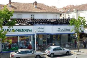 Arcachon la parapharmacie détruite par un incendie