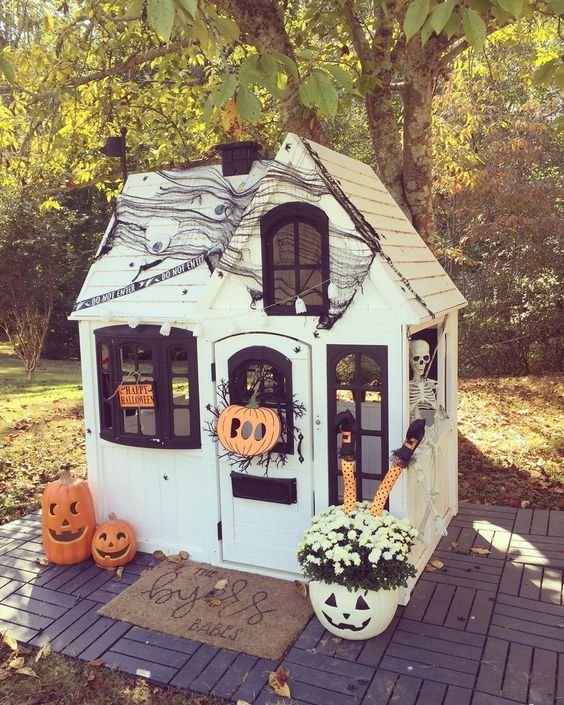 playhouse_halloween_pumpkin