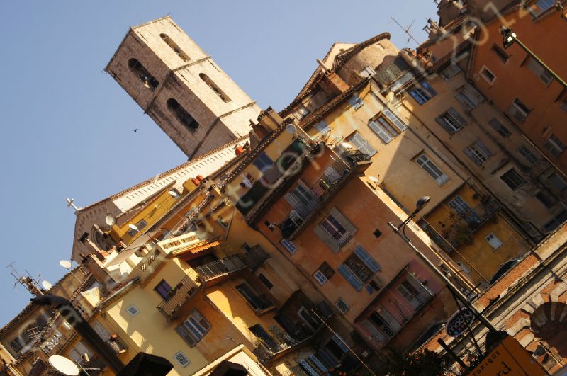 Contre-plongée cathédrale