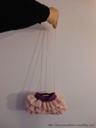 Mini Ruffled Bag crochet rose 00