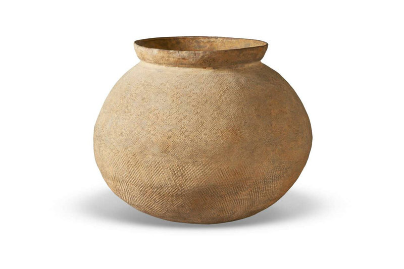 A large impressed grey pottery globular jar, Warring States period, 4th-3rd century BC