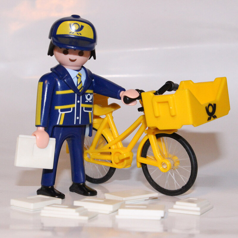 playmobil-facteur-a-velo