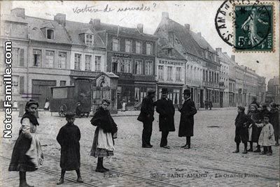 cartes_postales_La_Grande_Place_ST_AMAND_LES_EAUX_59230_5574_20071001_7b2o5b1l1c5g5t2r6o4e_jpg_1_maxi