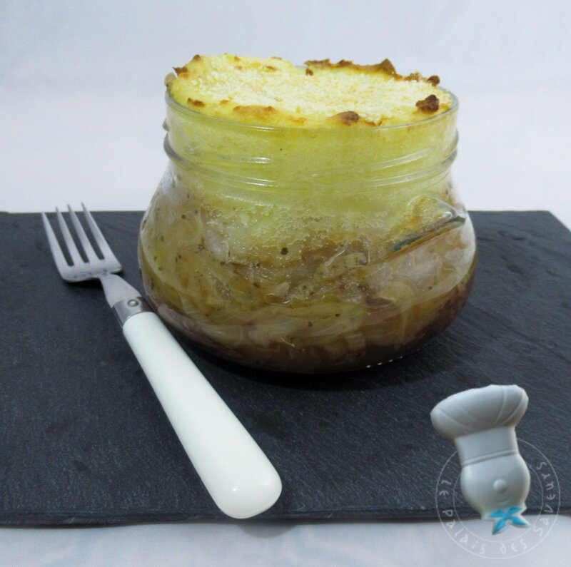 Parmentier de confit de canard et compotée d'oignons doux