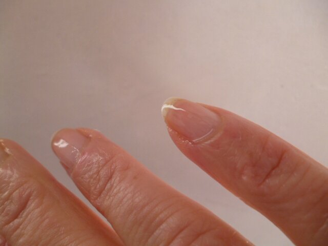 huile sur ongles mous