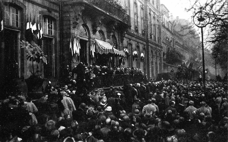 L'entrée_des_troupes_à_Strasbourg__btv1b102340350_1