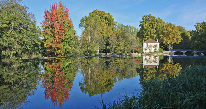 Roussille maison écluse pont matin pano 161020