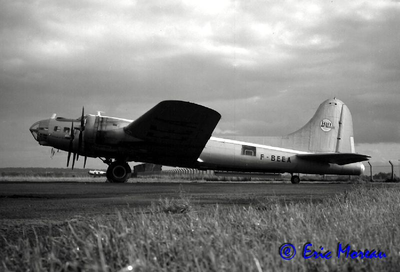 B-17 F-BEEA Profil G Creil 261084 EM