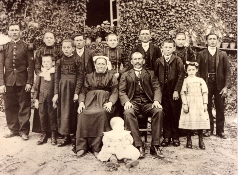 Photo 1911 famille REDON