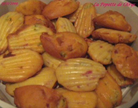 Madeleines_bacon_olives_1