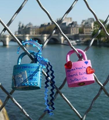 Cadenas Lettre Bleue 2012