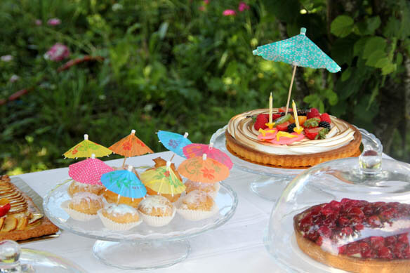 summer_party_cake_topper_umbrella