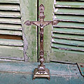 Ancien <b>Crucifix</b> d'Autel Bronze Argenté XIXème