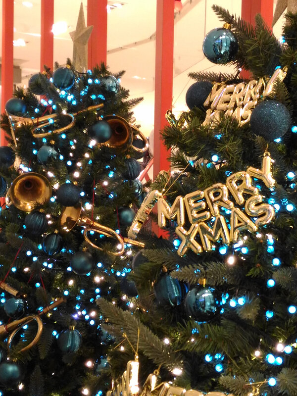 noel_2017_galeries_lafayette_merry_xmas