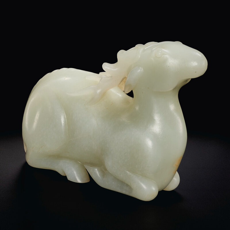 2021_NYR_19150_0652_002(a_large_white_jade_figure_of_a_recumbent_stag_17th-18th_century011959)