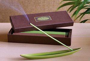 fh11-incense-tropical-leaf-big