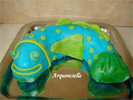 Gâteau Poisson dinosaure 1er avril
