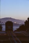 Cabble car et Alcatraz en toile de fond