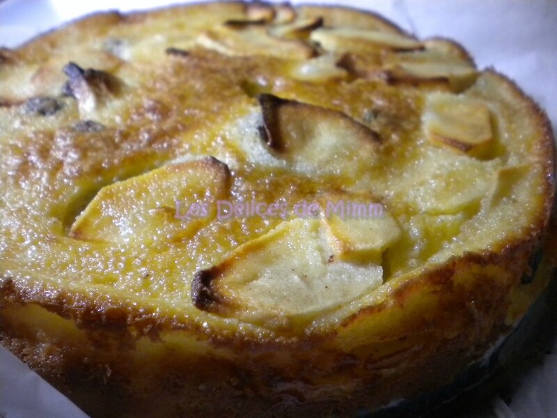 Gâteau aux pommes et aux raisins à l’ancienne 4