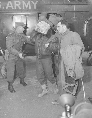 1954-02-17-korea-helicopter-032-1