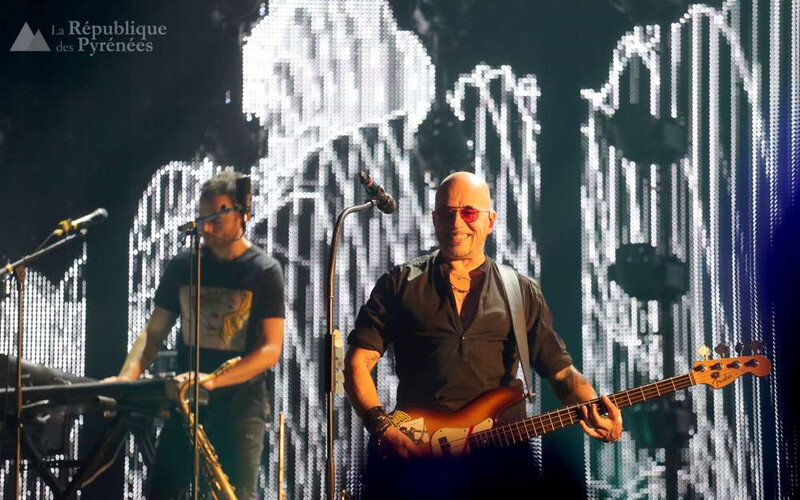 pascal-obispo-au-zenith-de-pau-ce-vendredi-soir (3)