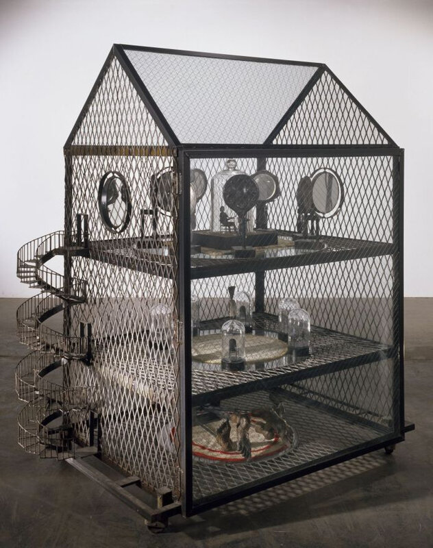 Louise-Bourgeois-–-Maison-2000-00s