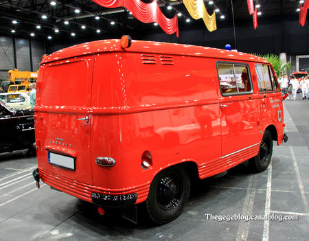 Ford_transit_1250_TSF_pompier_de_1962__RegioMotoClassica_2011__02