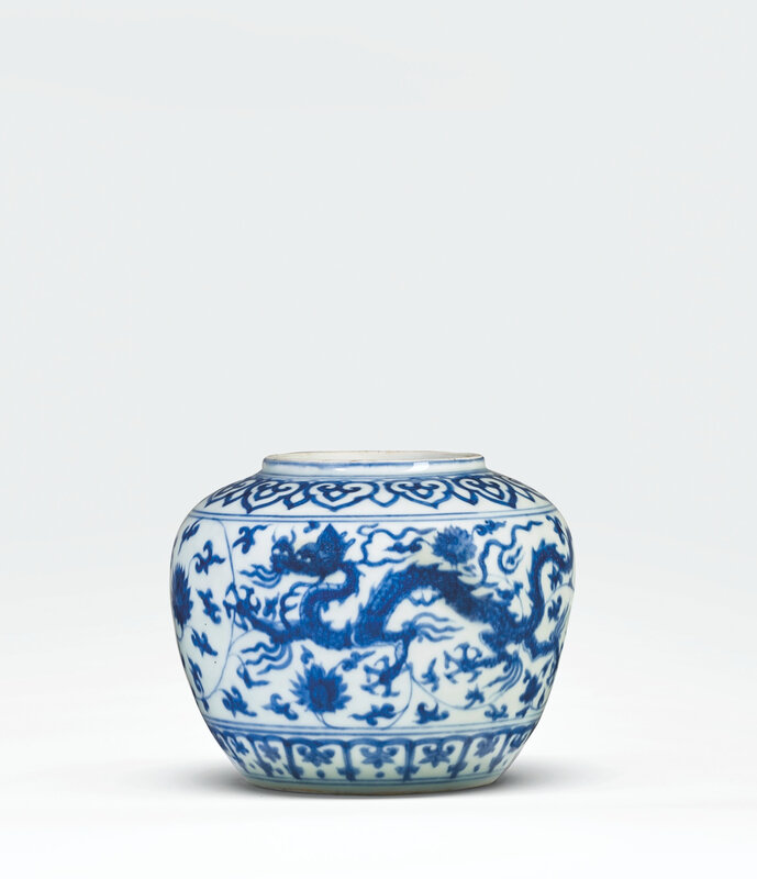 A small blue and white 'dragon and phoenix' jar, Ming dynasty, Jiajing six-character mark in underglaze blue in double circles and of the period (1522-1566)