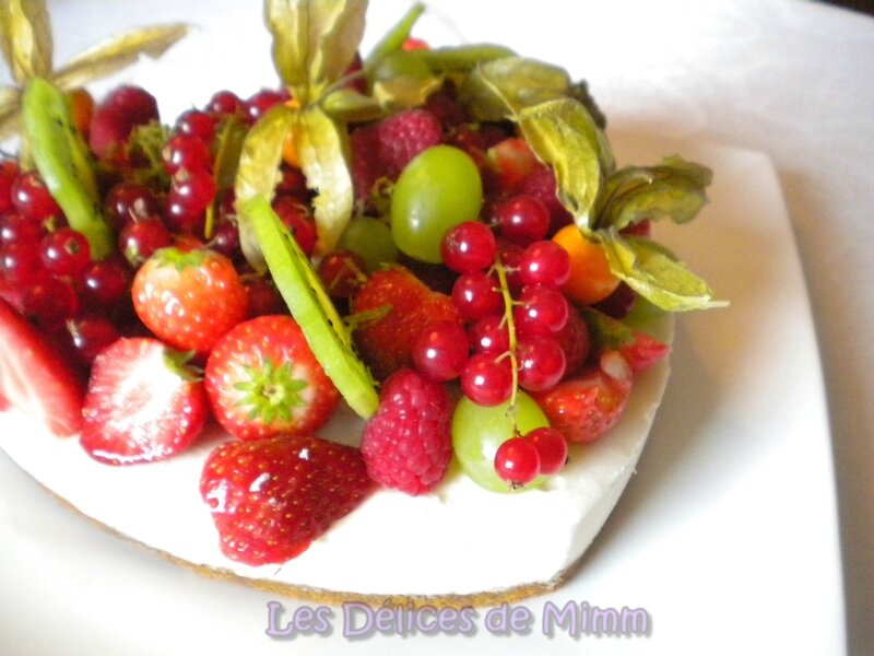 Cheesecake en cœur aux fruits frais 3