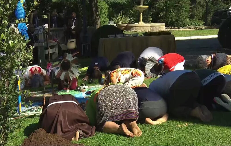 People_bow_to_Pachamama_during_pagan_rite_in_Vatican_Gardens_prior_to_opening_of_Amazon_Synod__Oct