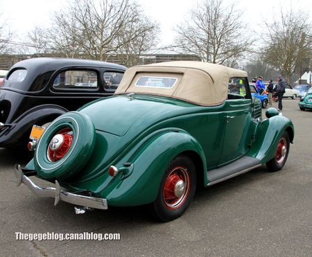 Ford V8 convertible de 1933 (Retrorencard avril 2013) 02