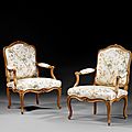 Paire de <b>fauteuils</b> <b>à</b> la <b>reine</b> d'époque Louis XV, estampille de Léonard Beauvau dit Bovo