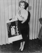 1956-usherette-18