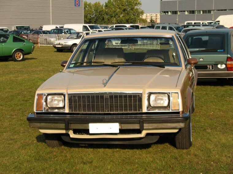 BuickSkylark1982av