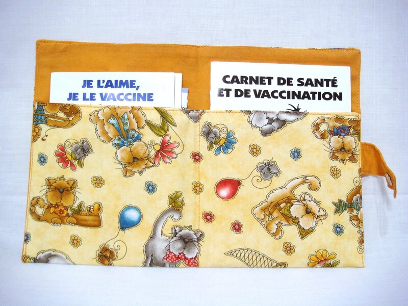 Protège carnet chat chien souris toufffus intérieur