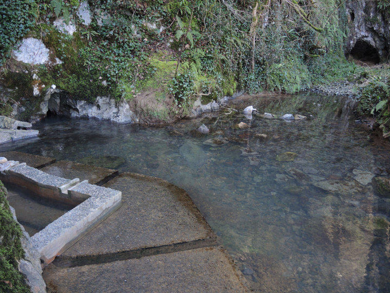 Camou, source d'eau chaude