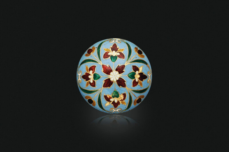 2019_NYR_17464_0231_002(a_circular_enamelled_gold_box_mughal_india_1650-1700_d6211968)