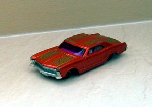 Buick riviera de 1964 coupé de chez Hotwheels (2001) 01