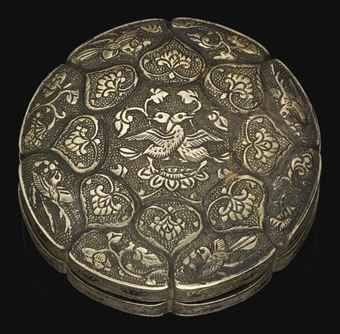 a_very_rare_small_parcel_gilt_silver_lobed_circular_box_and_cover_tang_d5430699h