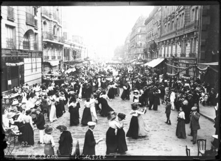 Bal_populaire_du_14_juillet_1912__Paris_