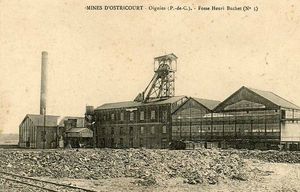 800px-Libercourt_-_Fosse_n°_5_des_mines_d'Ostricourt_(A)