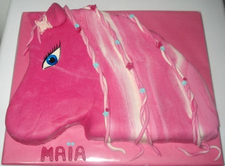 Gâteau cheval rose