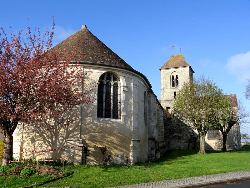 1024px-Follainville-Dennemont_(78),_église_Saint-Martin,_vue_depuis_le_nord-est