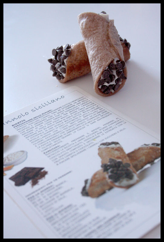 Tout ça a commencé par une carte postale de Laure sur laquelle figurait une pâtisserie italienne que mon esprit avait lamentablement oubliée et que cette