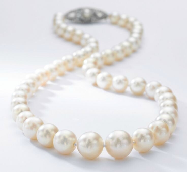 4f18e523669ee8c204feea702dcf9096--pearl-and-diamond-necklace-diamond-necklaces